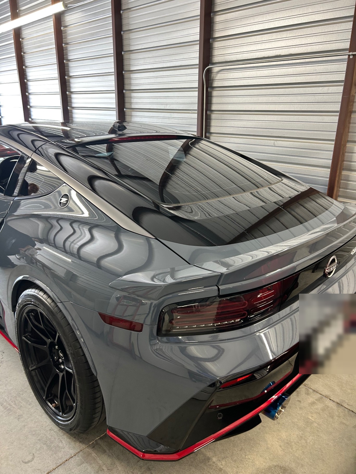 Rear three-quarter of the Nissan Z NISMO